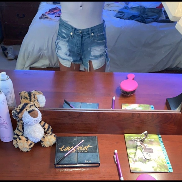 AMERICAN EAGLE SHORTS!! LIGHTLY WORN!! - Picture 3 of 5